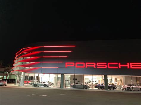 Top 300+ palm springs porsche dealership
