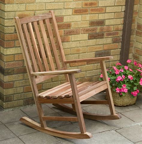 Für den garten schaukelstuhl eignen sich besonders holzschaukelstühle, z. Garten Schaukelstuhl - Stilvolle Freude in den ...