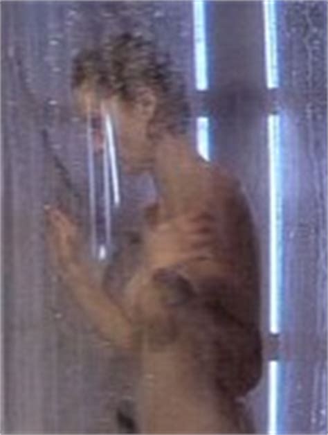 Carrie anne moss nude