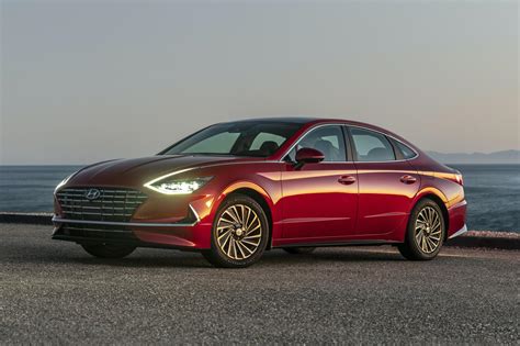 Maybe you would like to learn more about one of these? 2020 Hyundai Sonata Hybrid Returns 52 MPG, Has Ugly Wheels ...