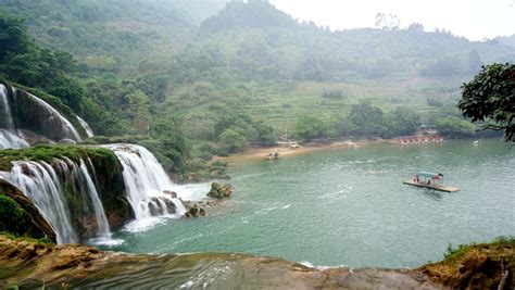 Ban Gioc Waterfall A Landmark At The National Frontier Photo News