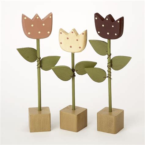 Wood Tulip Flowers Set Of 3 In 2021 Barn Wood Crafts Wood Craft