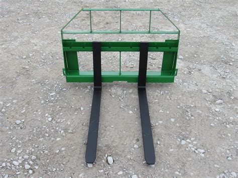 Compact Tractor Pallet Fork Frame with 42&Prime; 2,200 Pound Pallet Forks