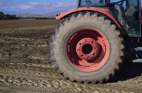 Farm Tractor Season Returns To So Tier Roads