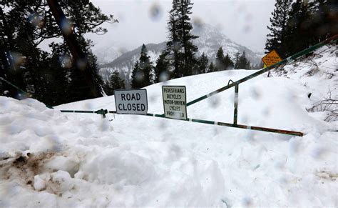 California Snowpack At Drought Busting Level Water Managers Say Cbs News