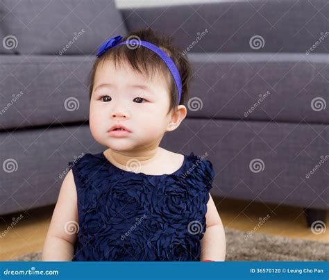 Azjatycka Dziewczynka Zdjęcie Stock Obraz Złożonej Z Femaleness 36570120