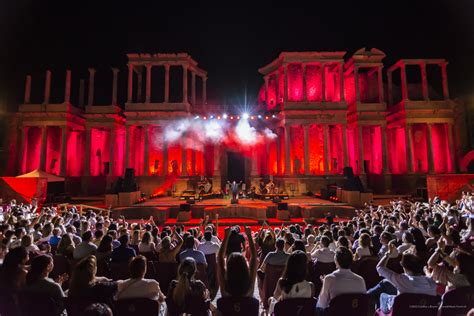 Stoneandmusicfestival La Desgarradora Sensibilidad De Antonio Orozco Llena De Magia El Teatro