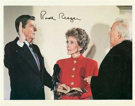 0576 Ronald Reagan Signed Oath Of Office Photo