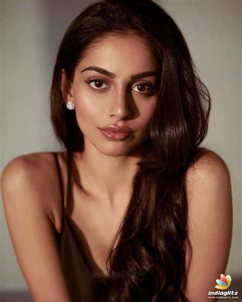 She was born and raised in caerleon, south wales and is of punjabi descent. Banita Sandhu Photos - Tamil Actress photos, images ...