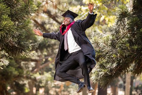 Graduation Picture Ideas Poses For High School College