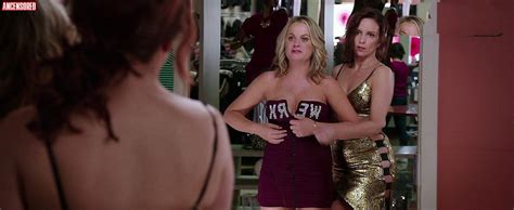 Naked Amy Poehler In Sisters