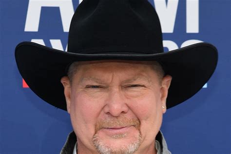 See more of 信利西药行 sing lee pharmacy on facebook. Tracy Lawrence Dishes on 'Very Country' New Album, Coming Soon