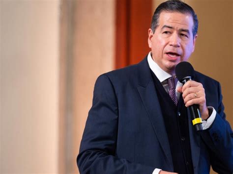 Además, su nombre continúa en el padrón electoral. Mejía Berdeja, impulsor de padrón de celulares, fue ...