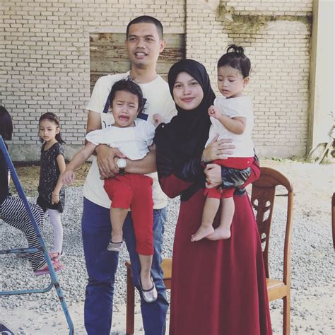 Bawang putih memang cara tercepat menghilangkan jerawat tapi, kamu harus tahu kalau jerawat yang dihilangkang dengan menggunakan bawang putih akan memberikan bekas berupa flek. CARA HILANGKAN JERAWAT DENGAN BERKESAN - Nina Salleh ...