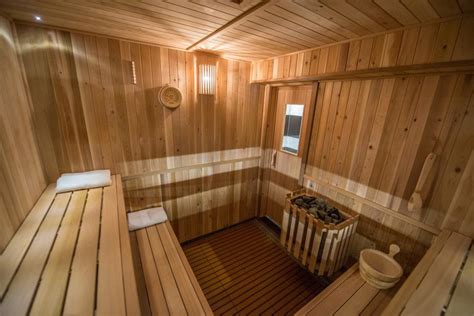 quoi s attendre lors de la visite d un sauna russe traditionnel sport and life