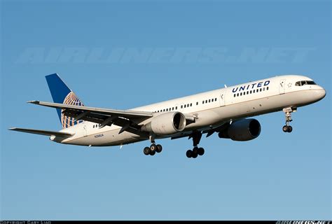 Boeing 757 222 United Airlines Aviation Photo 2028417