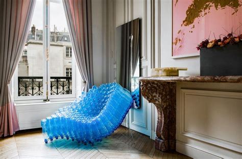 New Art And Tradition Effortlessly Commingle In This Paris Home Paris