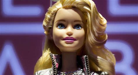 La Barbie Stasi La Poupée Qui Espionne Tout Fait Polémique