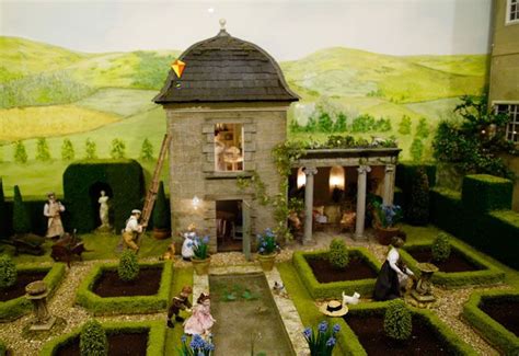 Helen Holland Period Architectural Model Maker Gallery Dollhouse