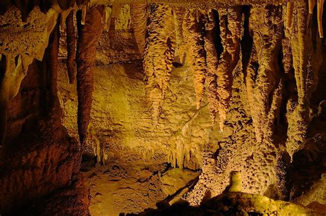 The Different Types Of Stalagmite Formations Worldatlas