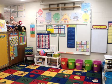Teaching With Z Tour Of My First Grade Classroom