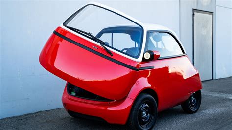 forget suvs these auto makers think tiny electric cars are the next big thing cnn business