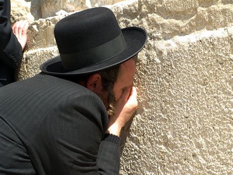 The Western Wall Place Of Tears Prayer And Conflict Messianic Bible
