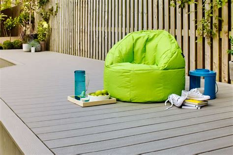 Find more articles about in esb flooring blog. Garden Decking Ideas & Designs for Small Spaces | Trex
