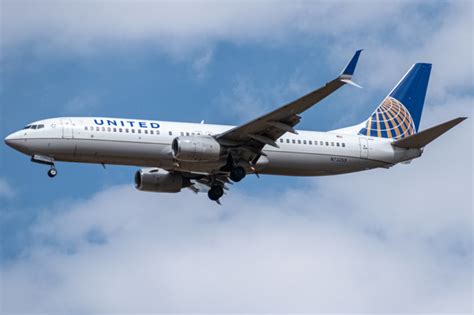 N73259 United Airlines Boeing 737 800 By Caleb Fleming Aeroxplorer