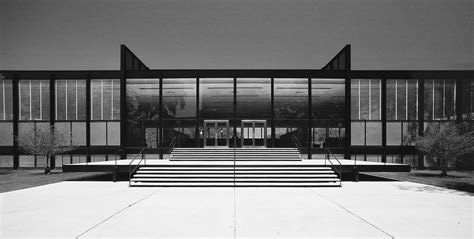 The Magnificent Crown Hall At Chicagos Iit Campus By Ludwig Mies Van