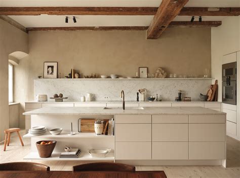 Рейтинг — 4.1 из 5 на основании 222 оценок. Interiors | Soft beige & warm tones with Zara Home AW19...