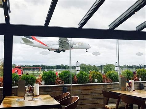 The Airport Pub In Manchester Offers Views Of The Runways