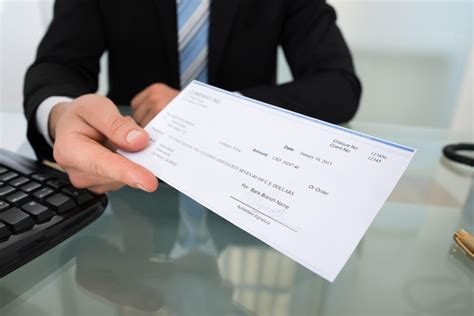 The Differences Between Personal And Business Checks For Entrepreneurs