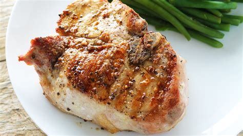 Each cut has different characteristic, but all of them can be used in pork chop recipes. Recipe Center Cut Rib Pork Chops / How To Cook Pork Chops Perfectly Cook The Story - Today, i'm ...