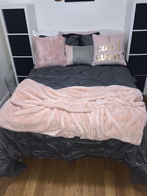 Pink Grey And Gold Bedding😍 Grey And Gold Bedroom Gold Bedroom Decor Pink Bedroom Decor