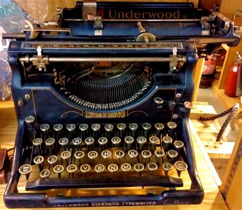 Old Underwood Typewriter Underwood Typewriter Typewriter Antique Stores