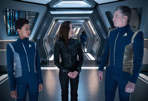 Star Trek Discoverys Michelle Yeoh Finds Perfection In Starfleets