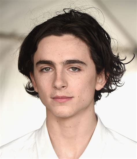 Here are 10 style lessons every man can borrow from him. 3 Women on Getting Hair Like Timothée Chalamet