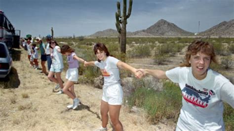 hands across america 25 years later mental floss