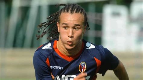 Diego laxalt's girlfriend antonella gollo. Diego Laxalt - Oyuncu profili 20/21 | Transfermarkt