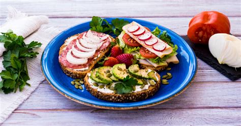 5 Healthy Food Recipes for Eating Light During Quarantine ...