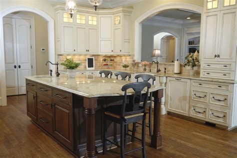 Traditional Kitchen Cabinets Designs And Styles At Sunrise Kitchens