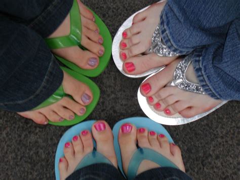Pretty Group Feet I Need Your Comments Support Ms Footlover Flickr