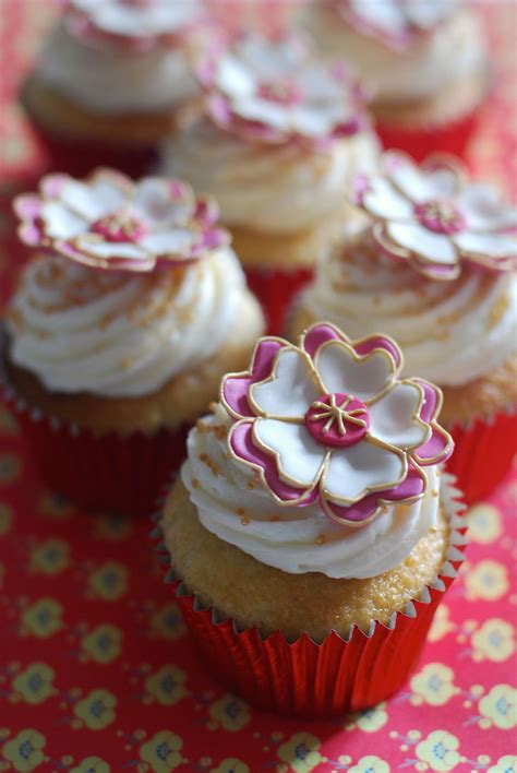 We did not find results for: Piped Flower Cupcakes for Annette - Afternoon Crumbs ...