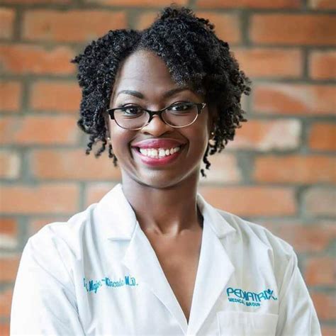 Black Female Doctors United Behind Whatadoctorlookslike Hashtag Essence