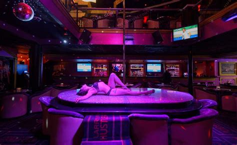Cap On Bourbon Street Strip Clubs Shot Down No Restrictions For Clubs After May News