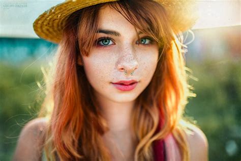 Nose Rings Portrait Women Pierced Septum Redhead Face Hat Freckles