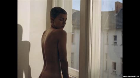 Alina Süggeler Nude Naked Girl