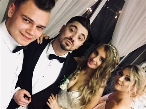 Daniel is an experienced technology advisor and seasoned program manager with a proven track record of delivering results on. Żona młodego Martyniuka jest milionerką. Tabloid podliczył ...