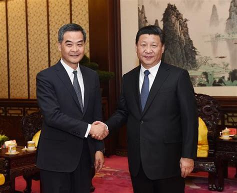 新华网阿斯塔纳９月７日电 国家主席习近平７日在哈萨克斯坦纳扎尔巴耶夫大学发表题为《弘扬人民友谊 共创美好未来》的重要演讲。 演讲全文如下： 弘扬人民友谊 共创美好未来. 习近平会见梁振英_图片_新闻_中国政府网